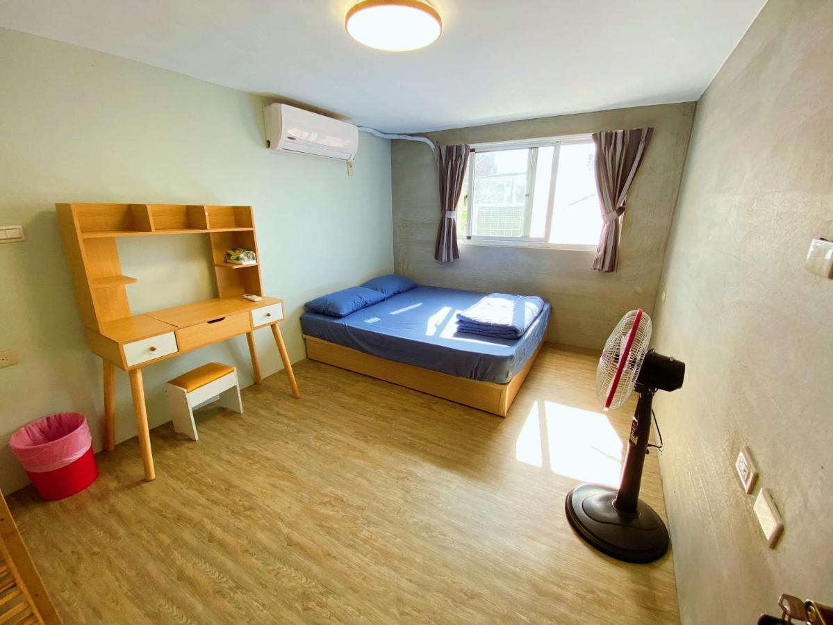 四季小空間 Apartment Pingtung Exterior photo