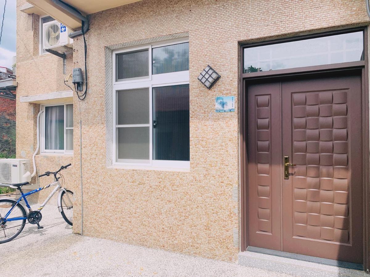 四季小空間 Apartment Pingtung Exterior photo